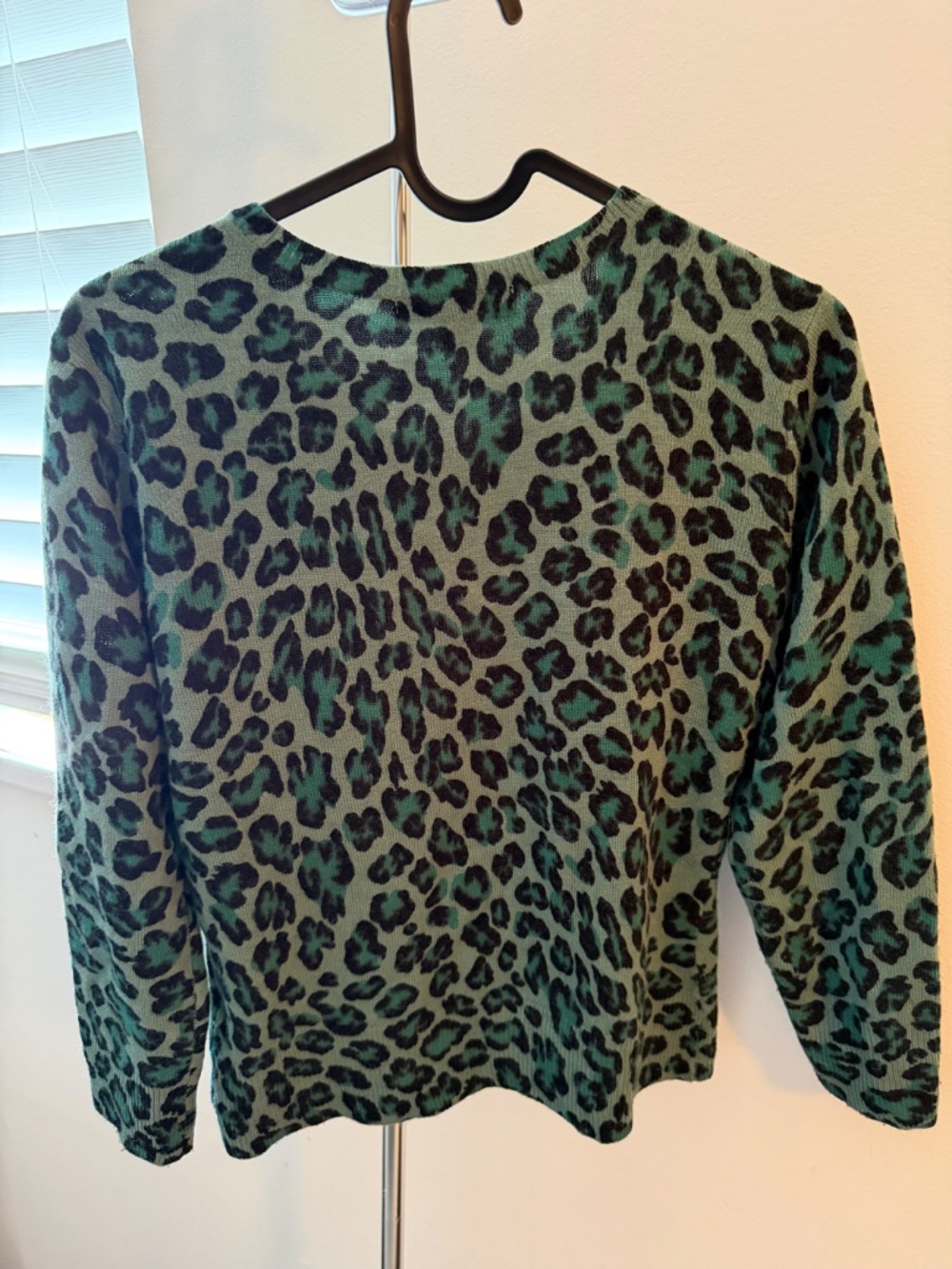 Cardigan - Picture 2 of 4
